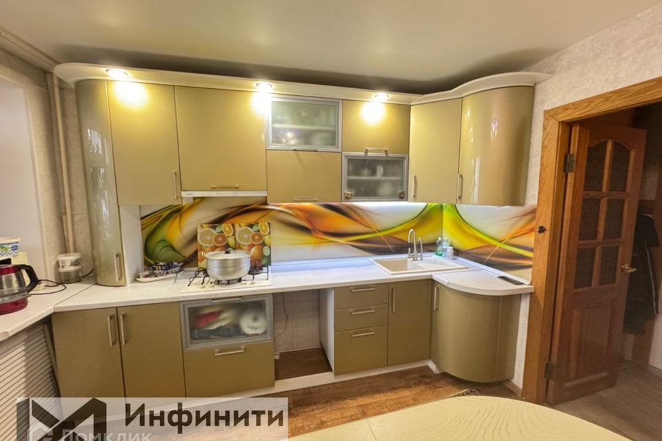 Продаётся 3-комнатная квартира, 77 м²
