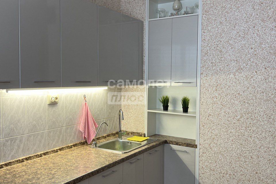 Продаётся 3-комнатная квартира, 64.6 м²
