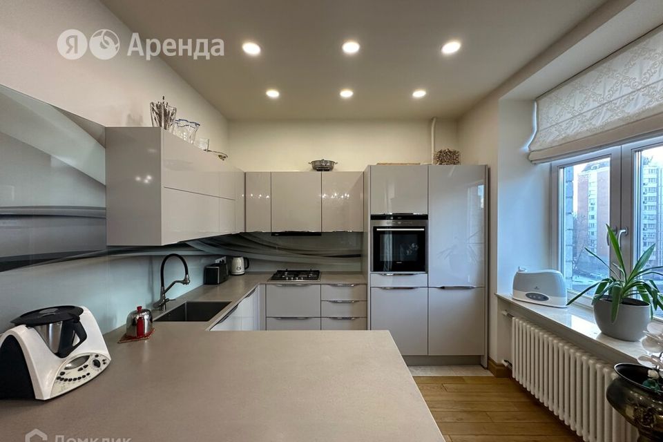 Сдаётся 4-комнатная квартира, 80 м²