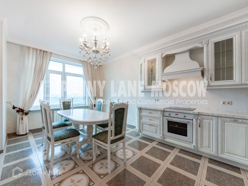 Сдаётся 2-комнатная квартира, 70 м²