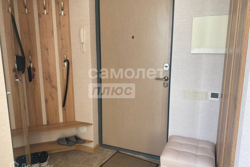 Продаётся 1-комнатная квартира, 54.4 м²