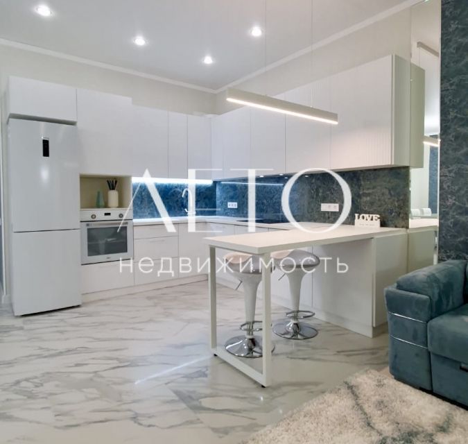 Продаётся 3-комнатная квартира, 98 м²