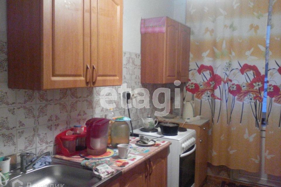 Продаётся 3-комнатная квартира, 59.4 м²