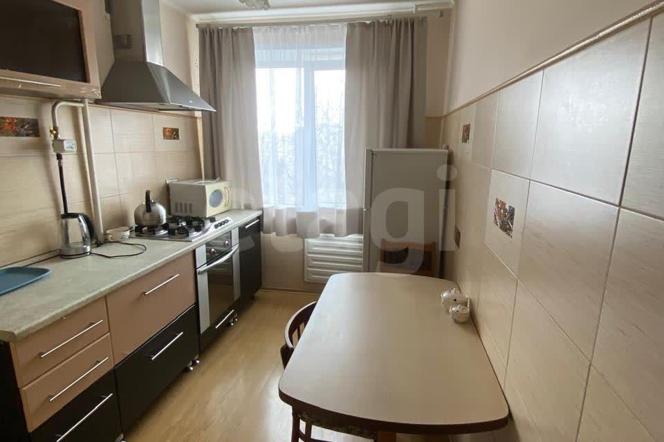Продаётся 3-комнатная квартира, 55.8 м²