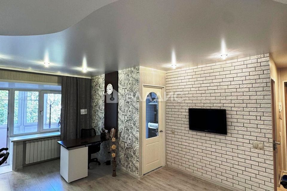 Продаётся 2-комнатная квартира, 43.8 м²