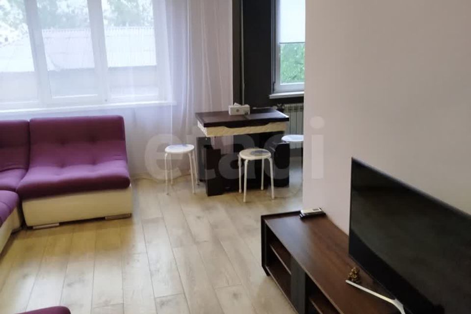 Сдаётся 2-комнатная квартира, 52 м²