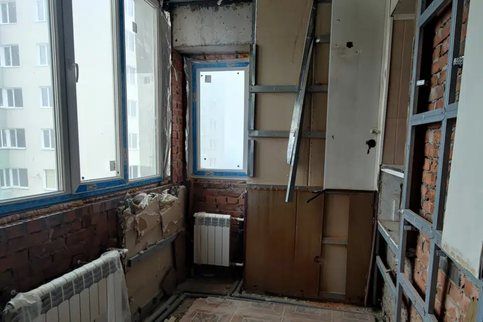 Продаётся 4-комнатная квартира, 182.3 м²
