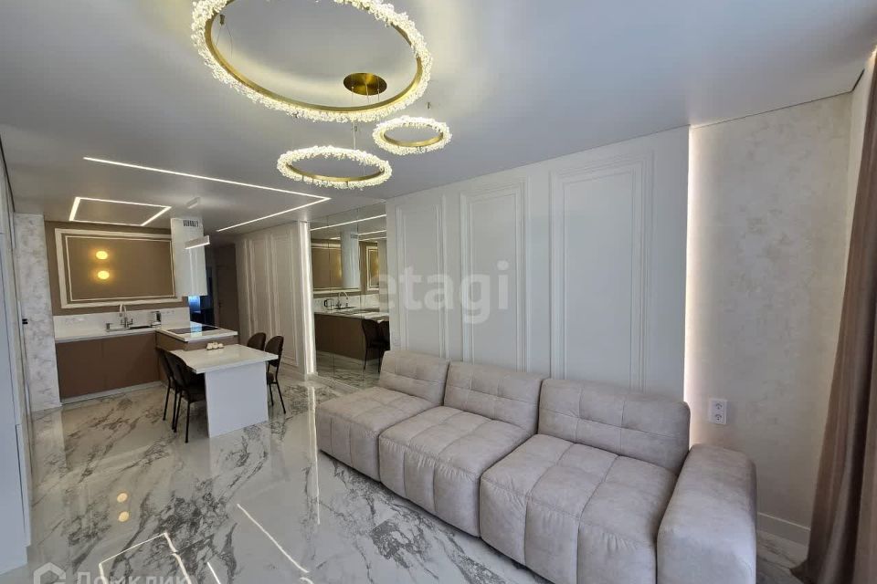 Сдаётся 3-комнатная квартира, 84 м²