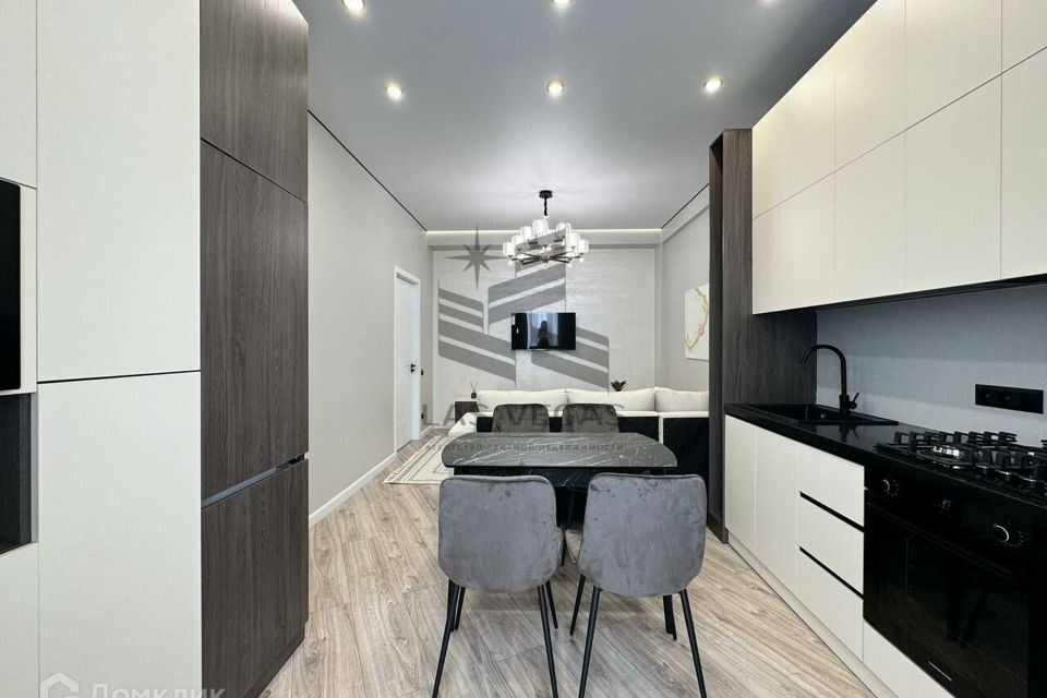 Сдаётся 2-комнатная квартира, 55.8 м²