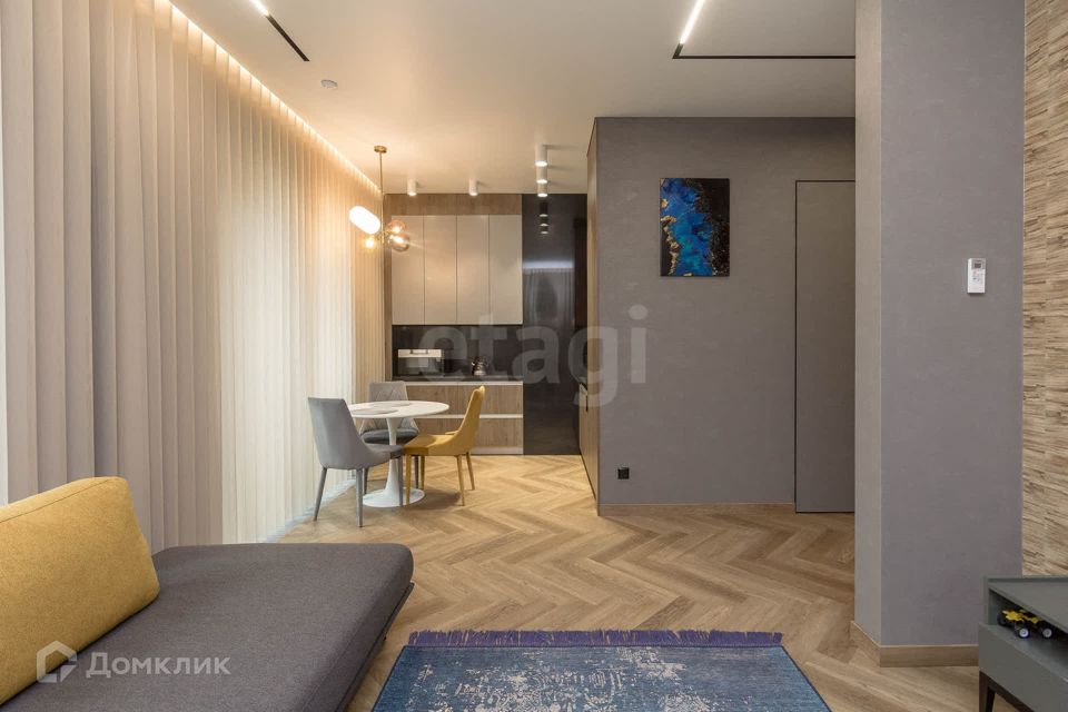Продаётся 1-комнатная квартира, 53.9 м²