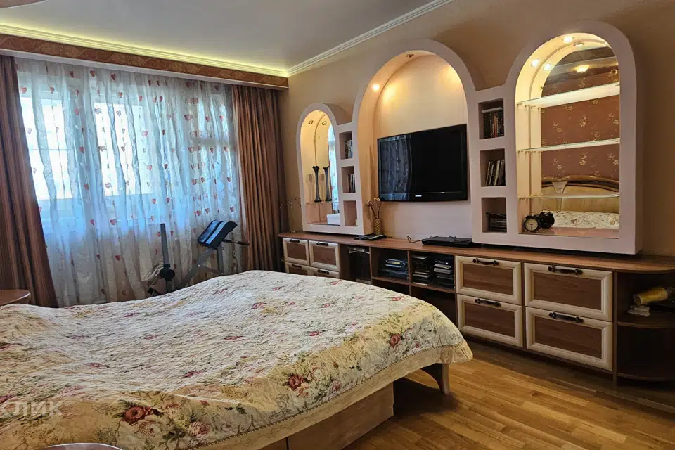 Продаётся 3-комнатная квартира, 77 м²