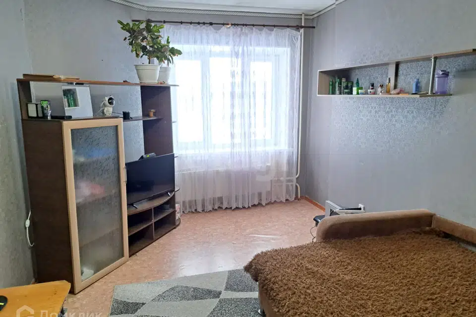 Продаётся 1-комнатная квартира, 41.9 м²