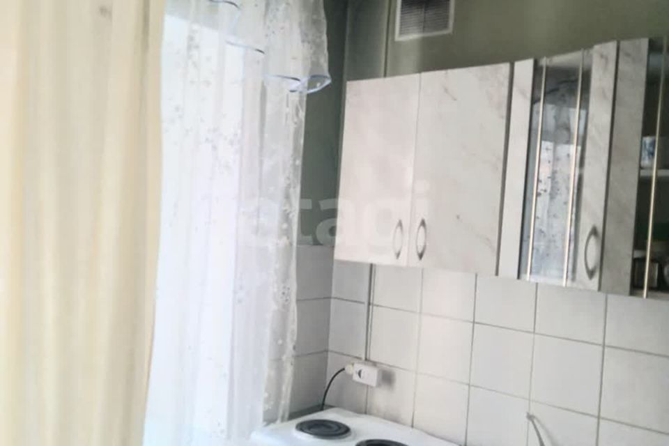Продаётся 2-комнатная квартира, 41.8 м²