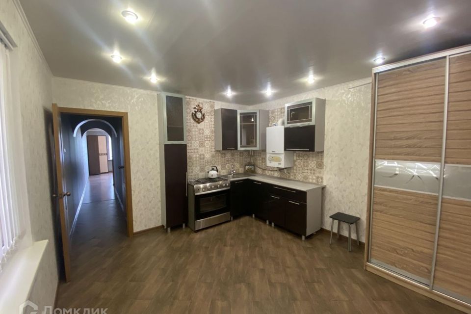 Продаётся 2-комнатная квартира, 43.8 м²