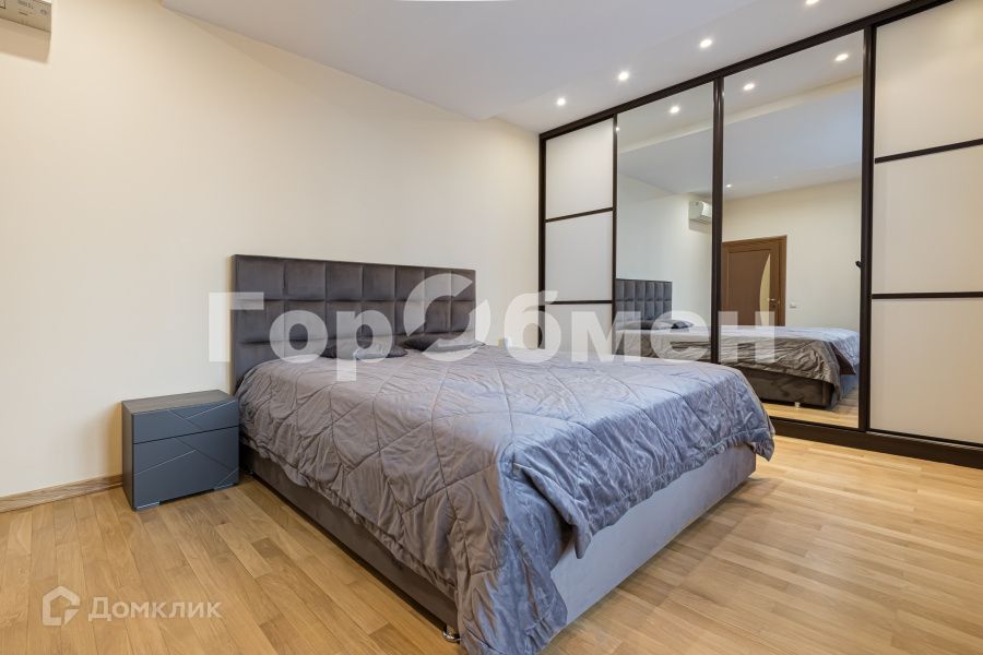 Сдаётся 2-комнатная квартира, 77.5 м²
