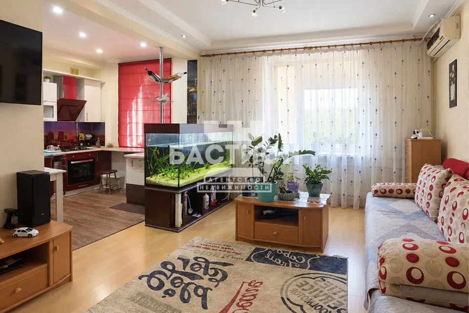 Продаётся 3-комнатная квартира, 76 м²