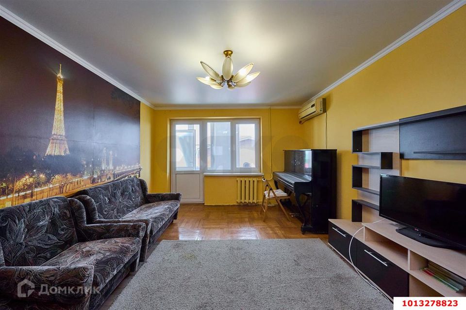 Продаётся 3-комнатная квартира, 63.7 м²