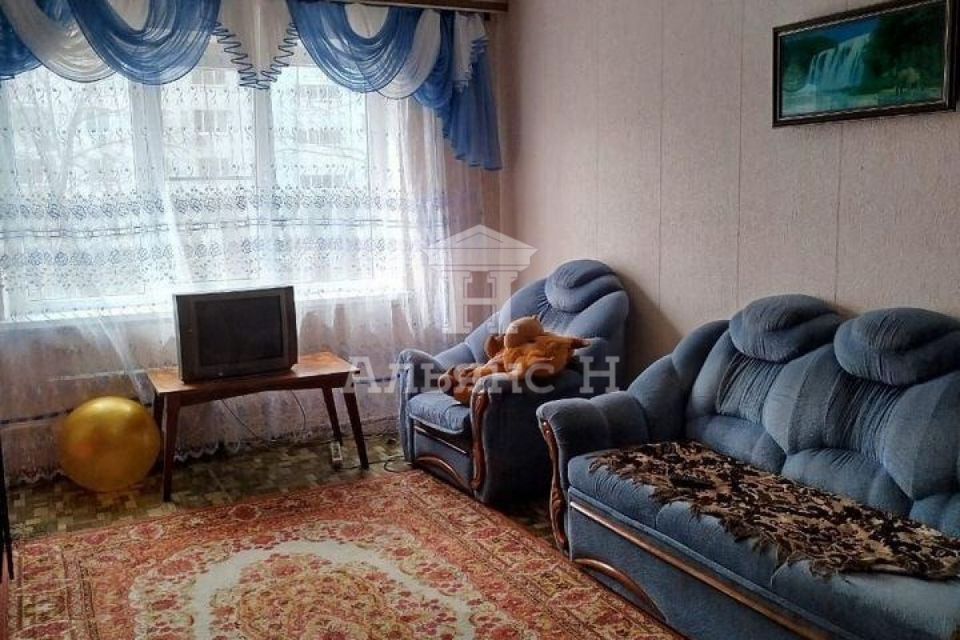 Продаётся 3-комнатная квартира, 63.8 м²