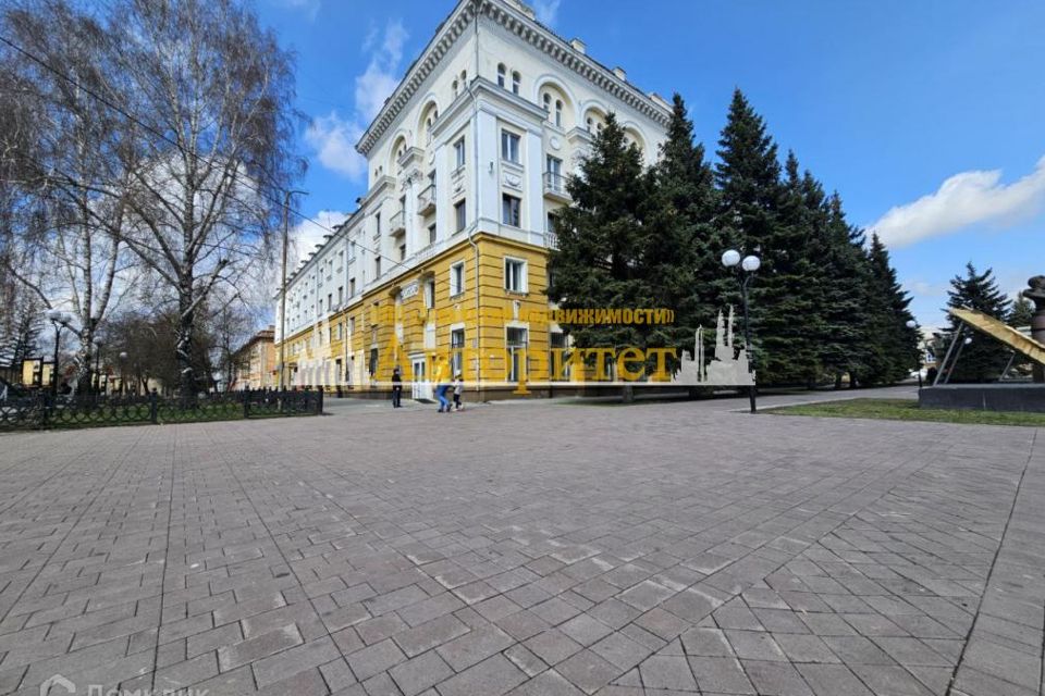 Продаётся 2-комнатная квартира, 56.3 м²