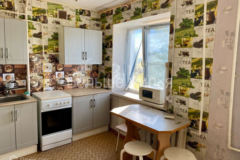 Продаётся 3-комнатная квартира, 54.9 м²