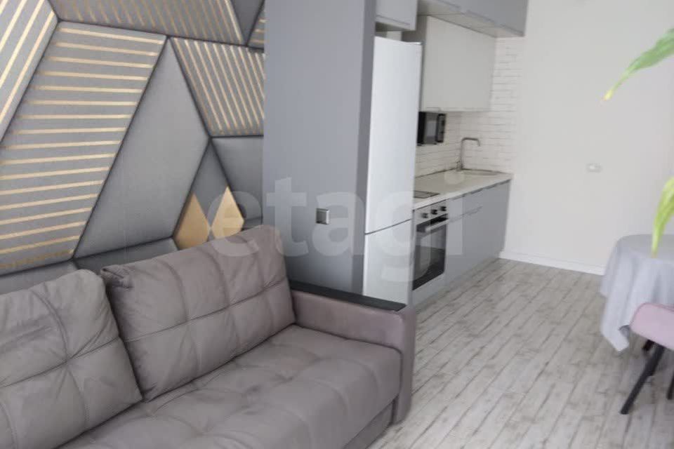 Продаётся 1-комнатная квартира, 43 м²