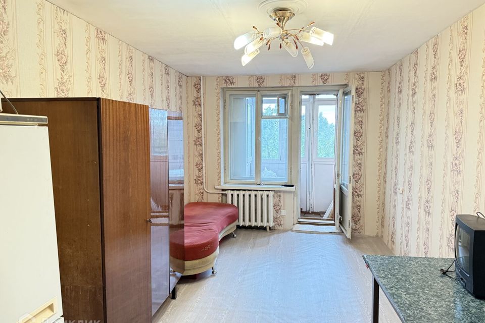 Продаётся 2 комнаты в 3-комн. квартире, 32 м²