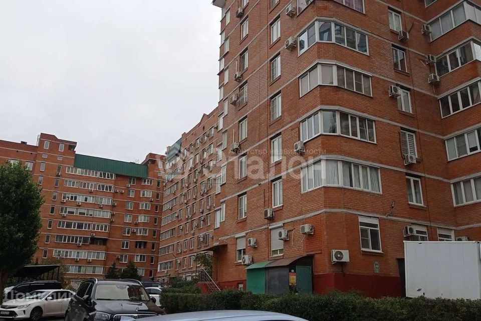 Продаётся 4-комнатная квартира, 126 м²