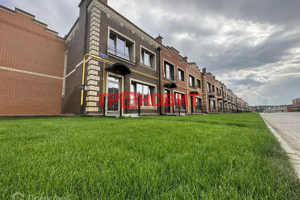Продаётся 3-комнатная квартира, 62.3 м²