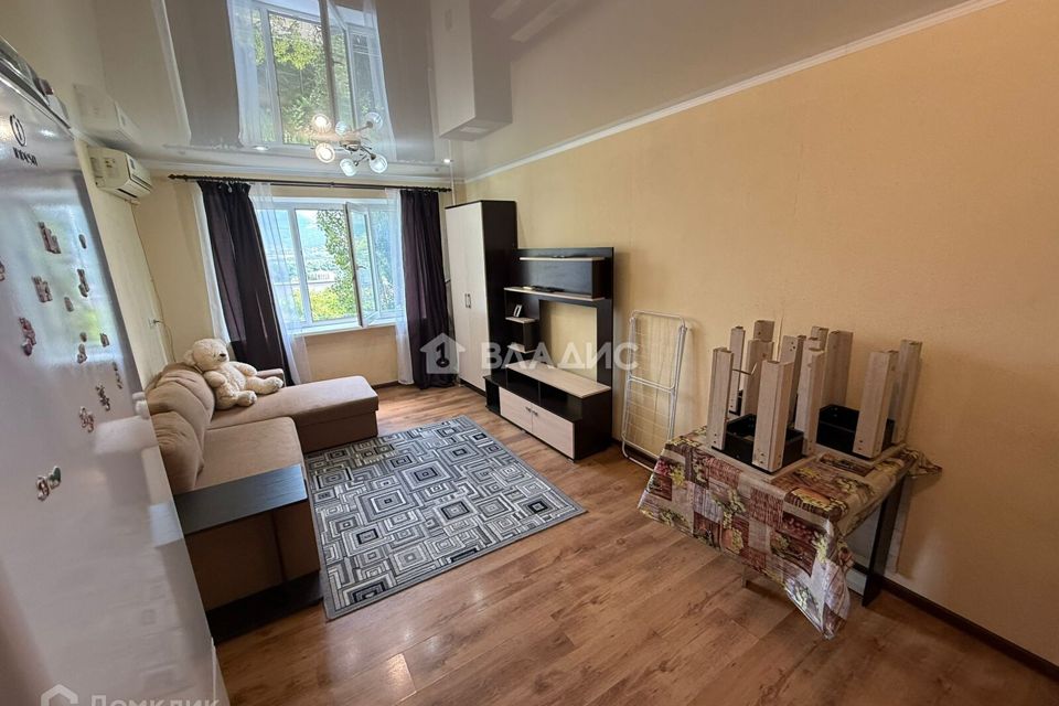 Продаётся комната в 1-комн. квартире, 18.3 м²