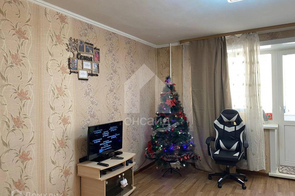 Продаётся 3-комнатная квартира, 63.5 м²