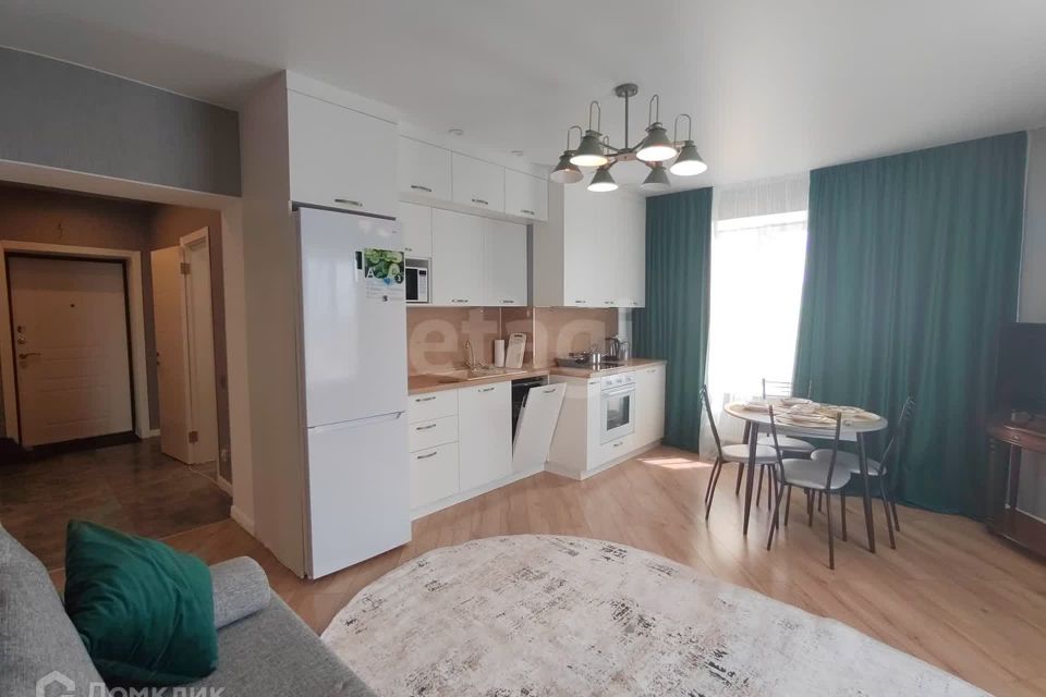 Сдаётся 1-комнатная квартира, 49 м²