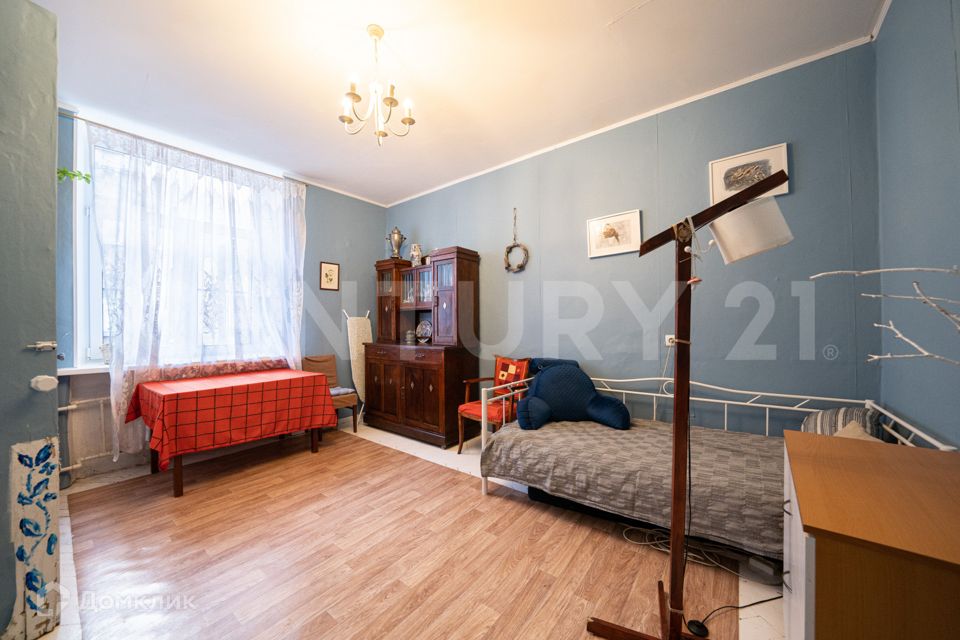 Продаётся 5-комнатная квартира, 147 м²