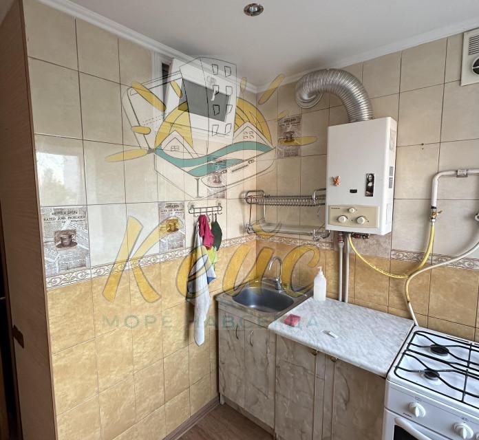 Продаётся 3-комнатная квартира, 57.9 м²