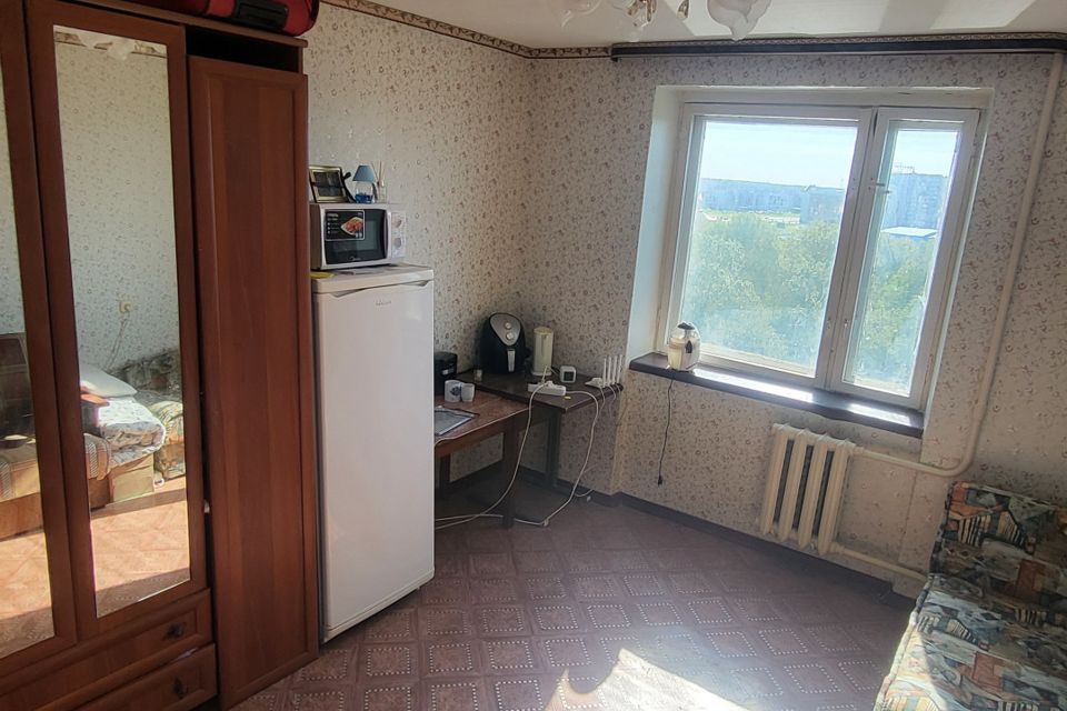 Продаётся комната в 8-комн. квартире, 12.3 м²