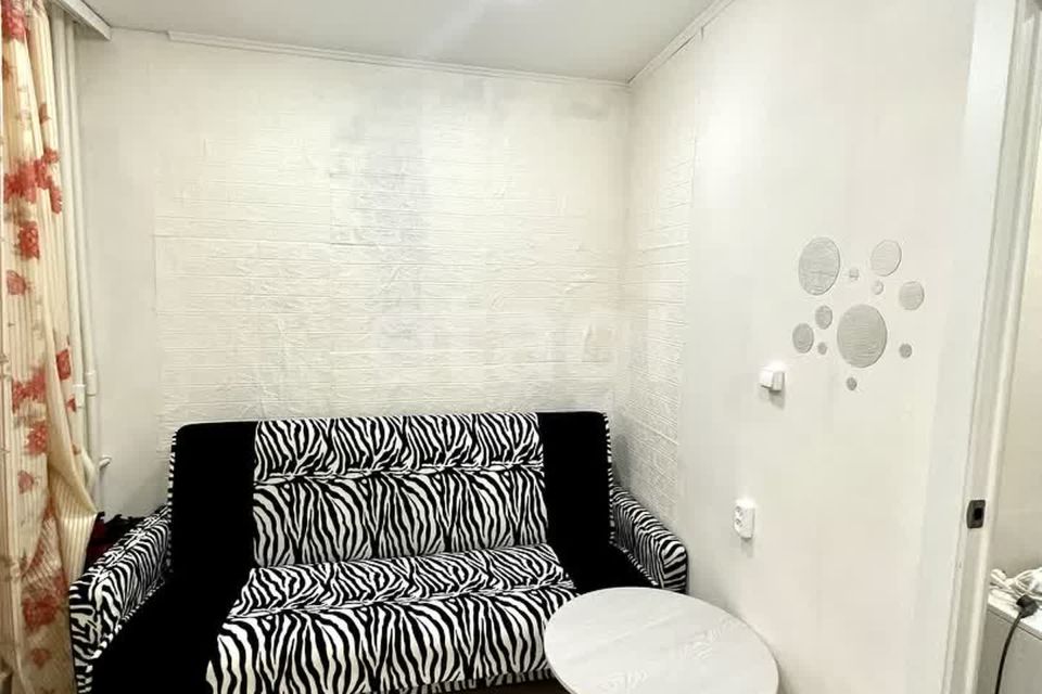 Продаётся 1-комнатная квартира, 12.6 м²
