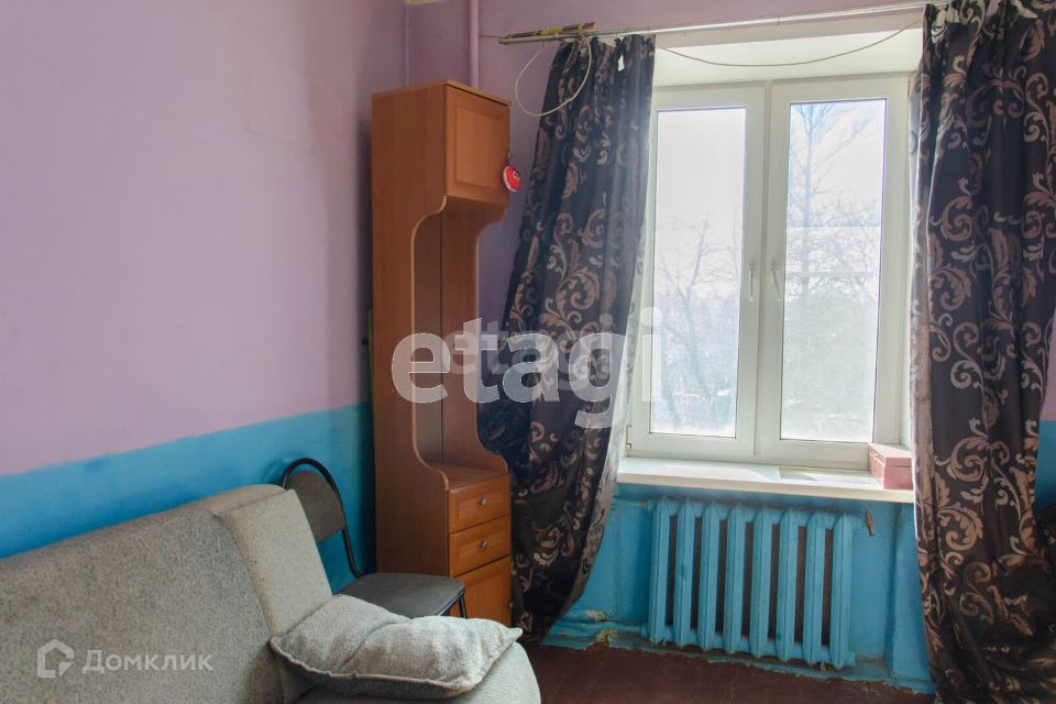 Продаётся комната в 3-комн. квартире, 10 м²