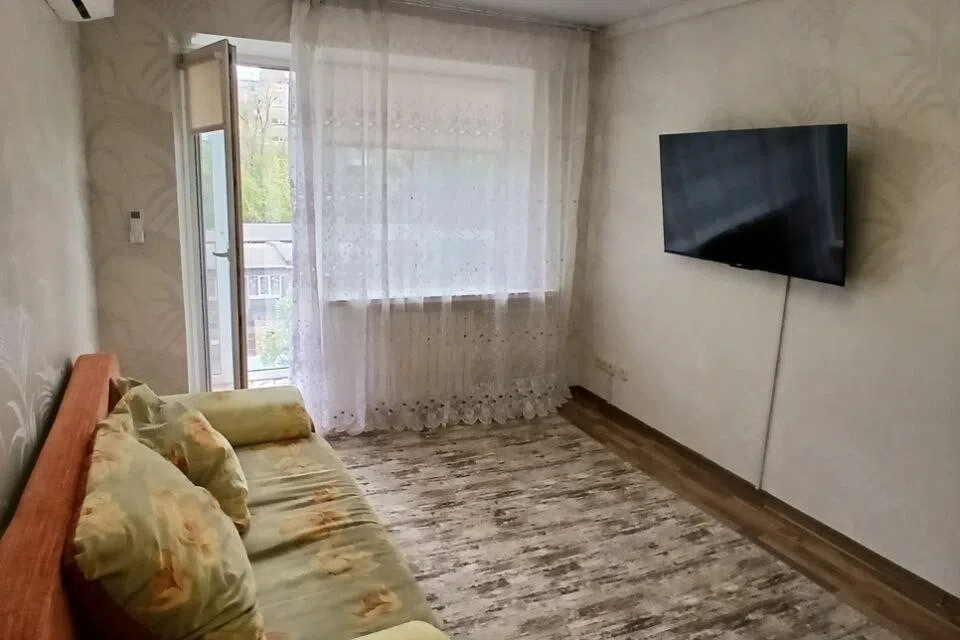 Сдаётся 1-комнатная квартира, 38 м²