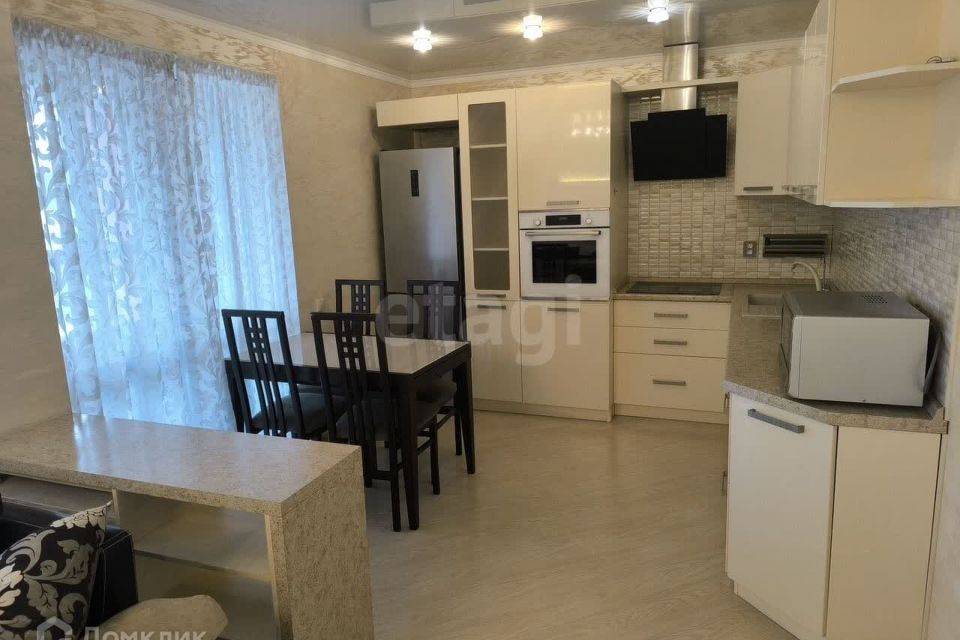 Сдаётся 3-комнатная квартира, 74 м²