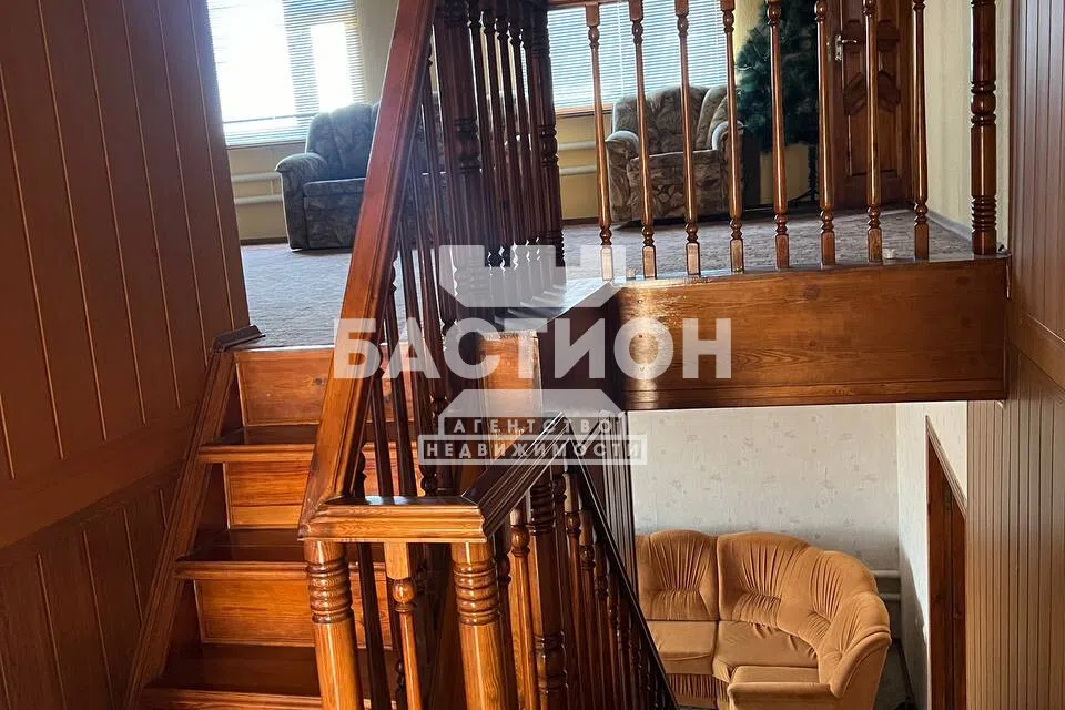 Продаётся 2-этажный дом, 272 м²