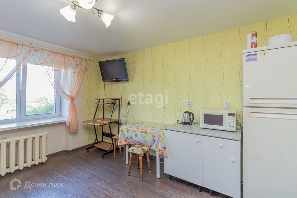 Продаётся комната в 1-комн. квартире, 14 м²