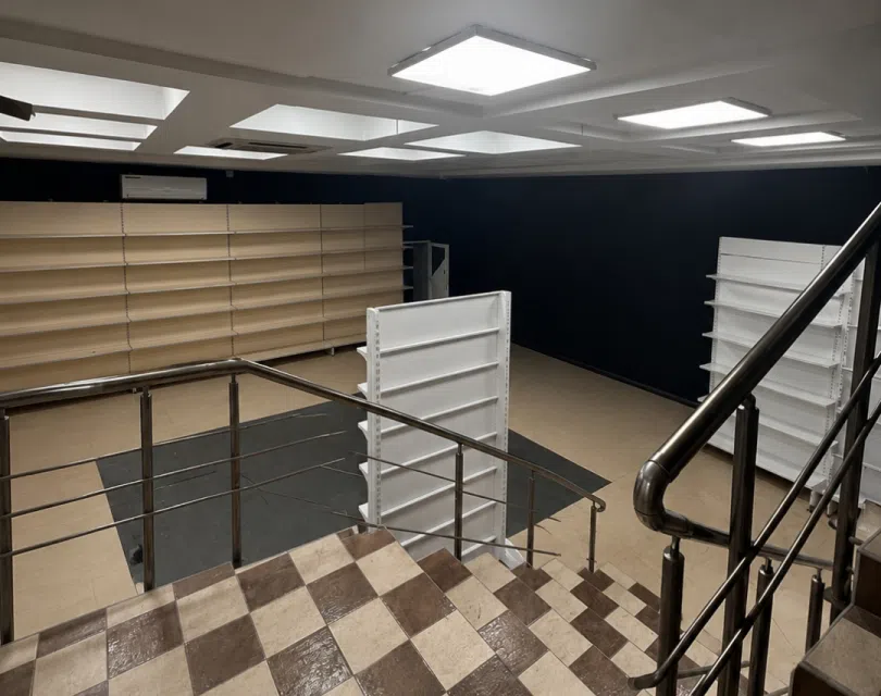 Продаётся помещение своб. назначения, 338.1 м²