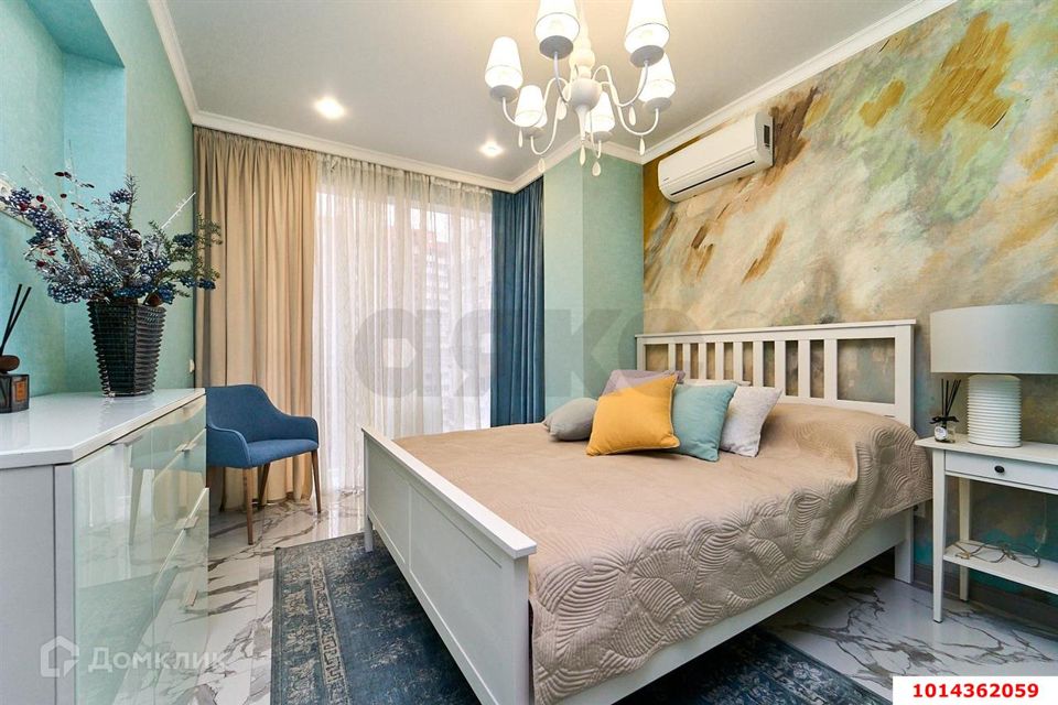 Продаётся 2-комнатная квартира, 71.6 м²
