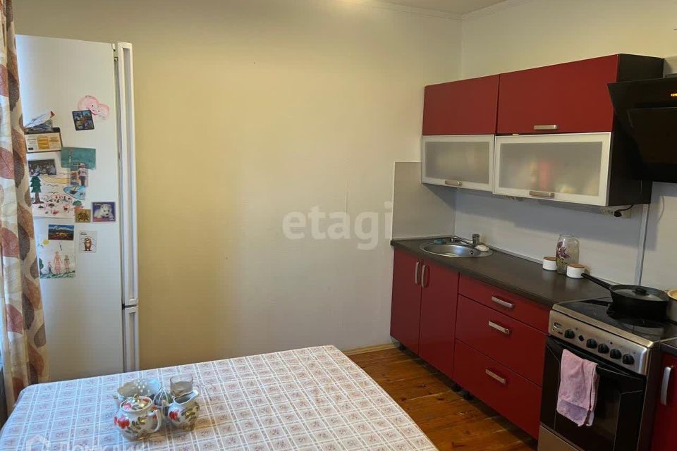Продаётся 3-комнатная квартира, 63.5 м²