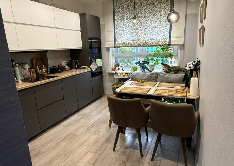 Продаётся 2-комнатная квартира, 60.9 м²