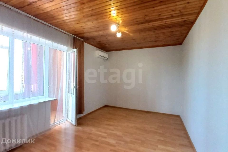 Продаётся 1-комнатная квартира, 43.7 м²