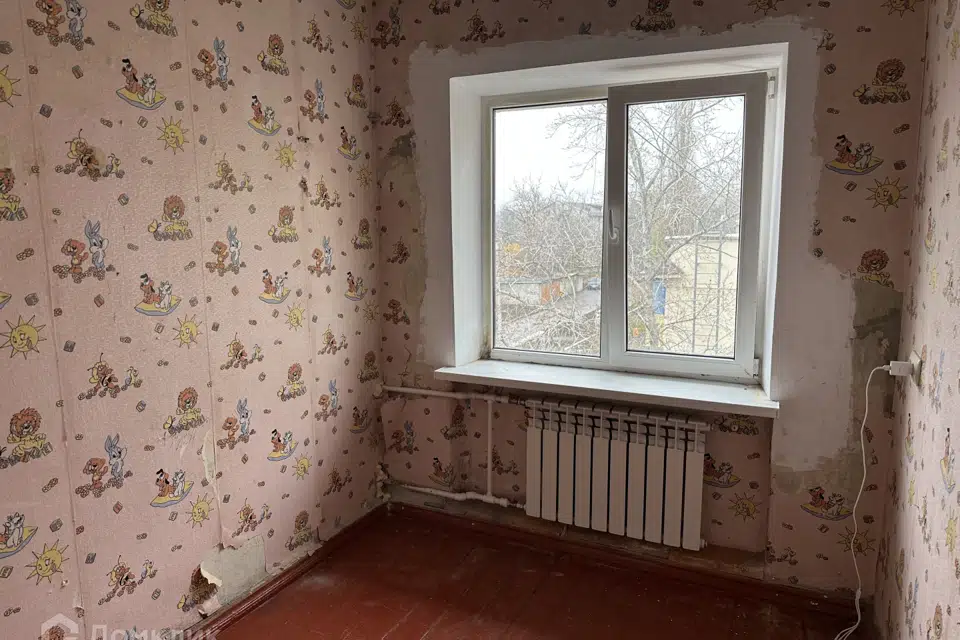 Продаётся 3-комнатная квартира, 46.4 м²
