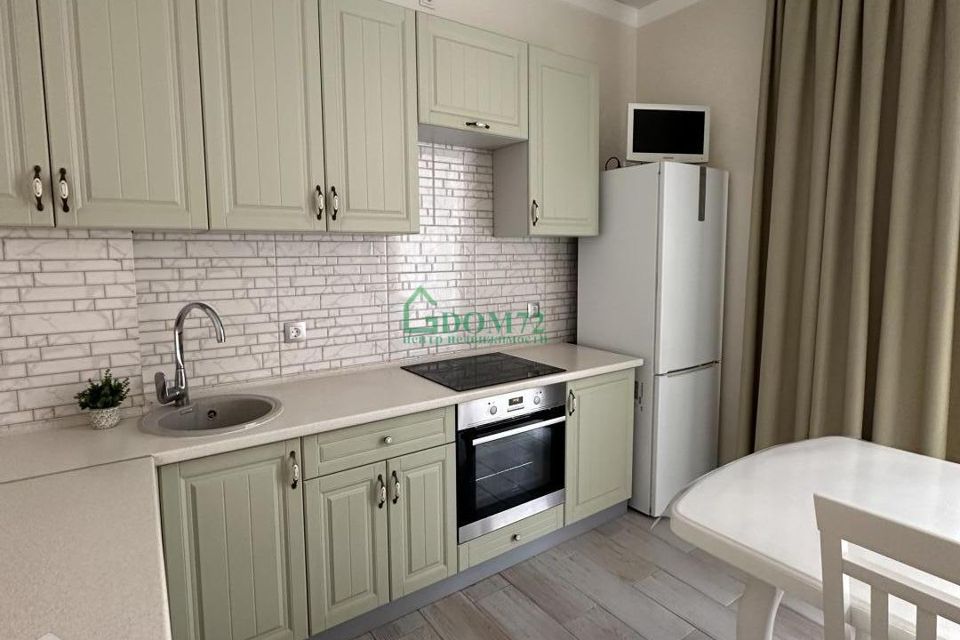 Продаётся 3-комнатная квартира, 93 м²