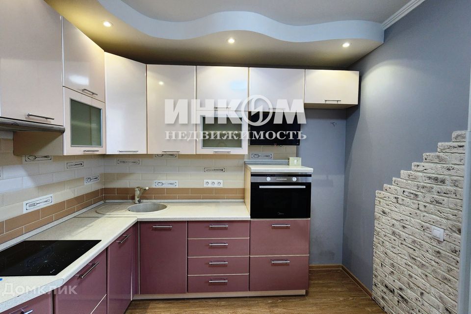 Продаётся 1-комнатная квартира, 37.4 м²