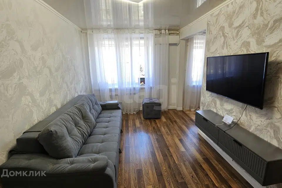 Продаётся 3-комнатная квартира, 44.8 м²