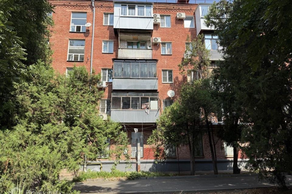Продаётся 2-комнатная квартира, 43.8 м²